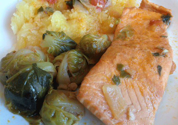 ketogenic-diet,meat, vegetables,eggs, fish, salads greens, dairy, berries, pickles, fats